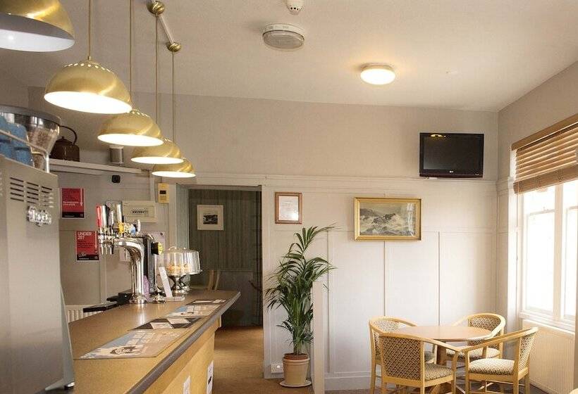 酒店 The Royal Oak