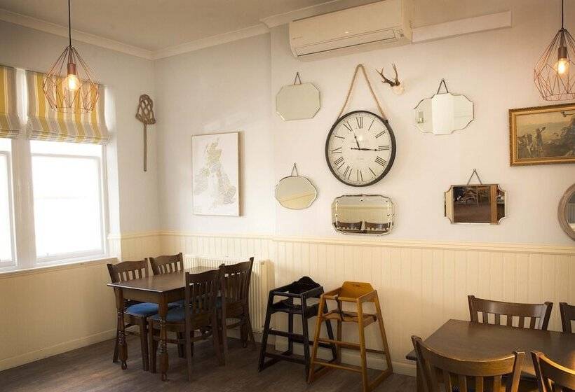 酒店 The Royal Oak