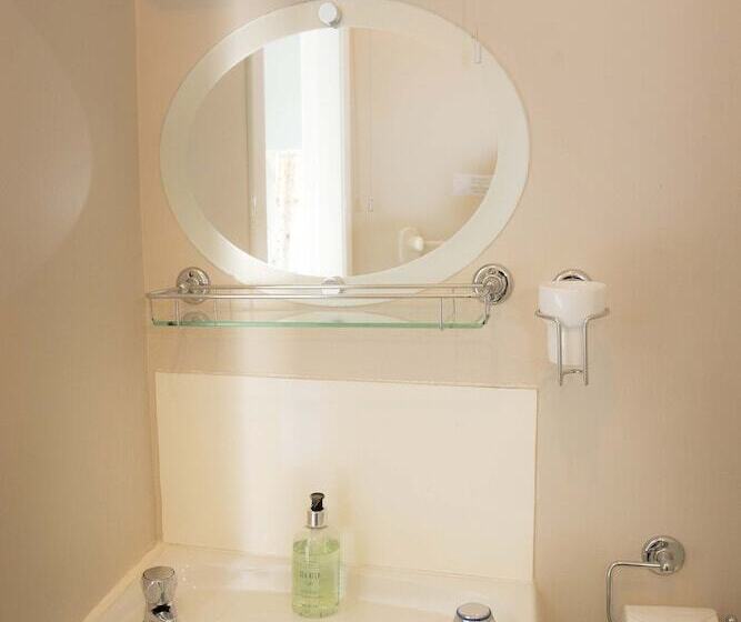 酒店 The Royal Oak