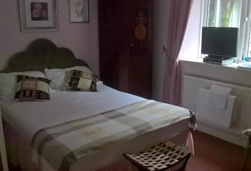 Lamorna Pottery B&b