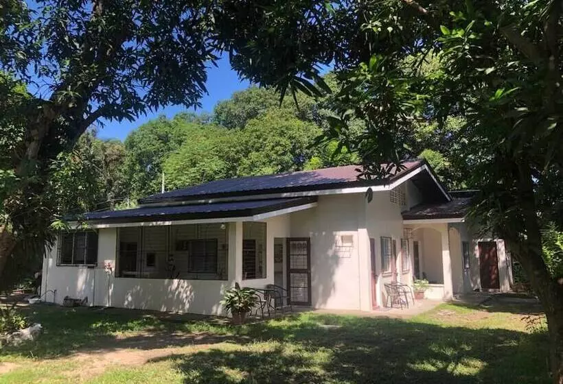 ペンション Ese House