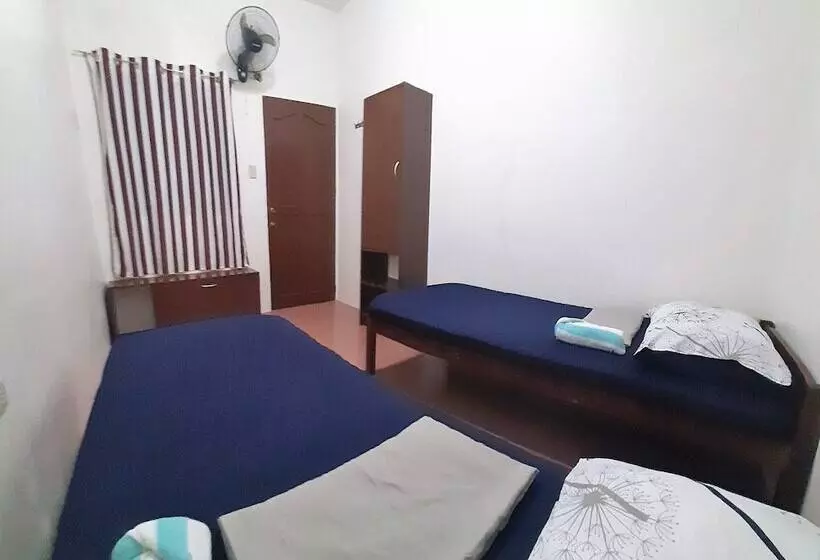 ペンション Ese House