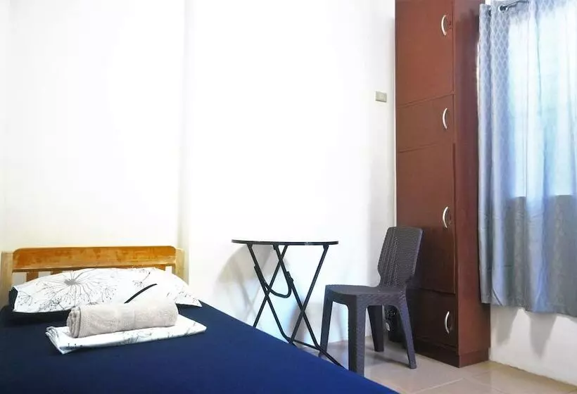 ペンション Ese House