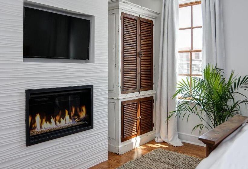 تختخواب و صبحانه Casablanca