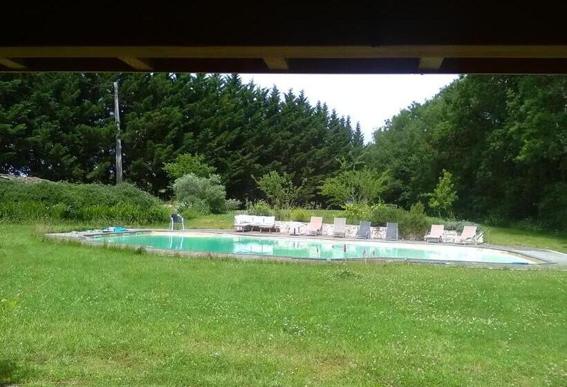 Bed and Breakfast La Pierre Blanche