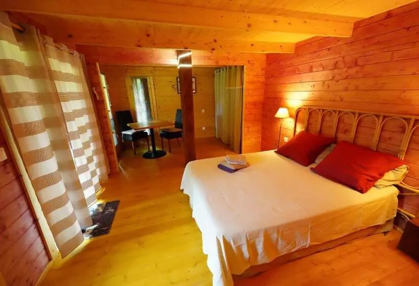 ベッドアンドブレックファースト La Pierre Blanche