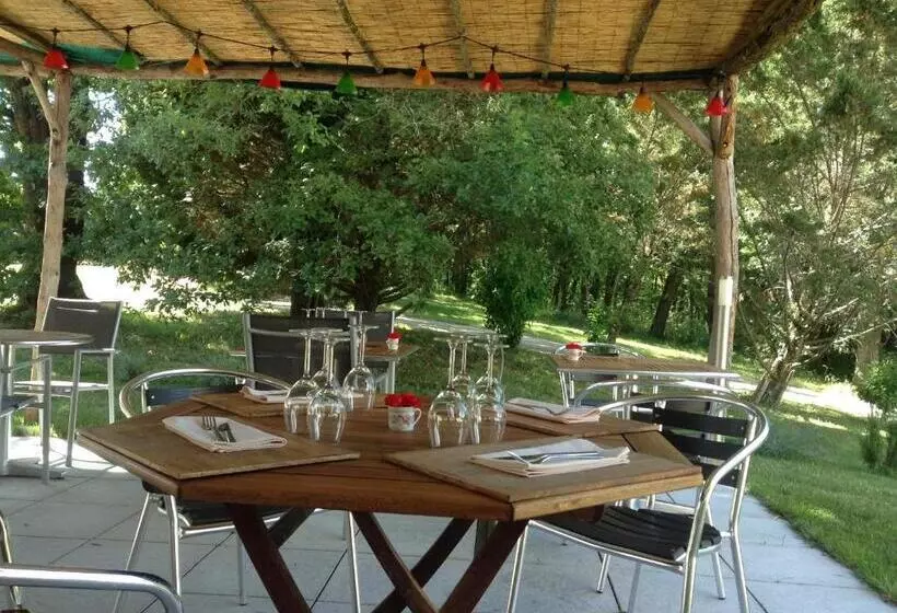 ベッドアンドブレックファースト La Pierre Blanche