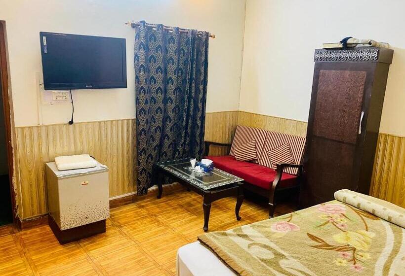 هتل Mehran Multan