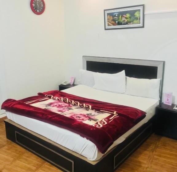 هتل Mehran Multan