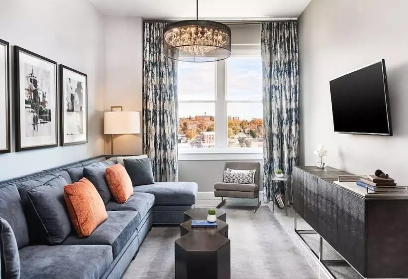 ホテル The Bristol