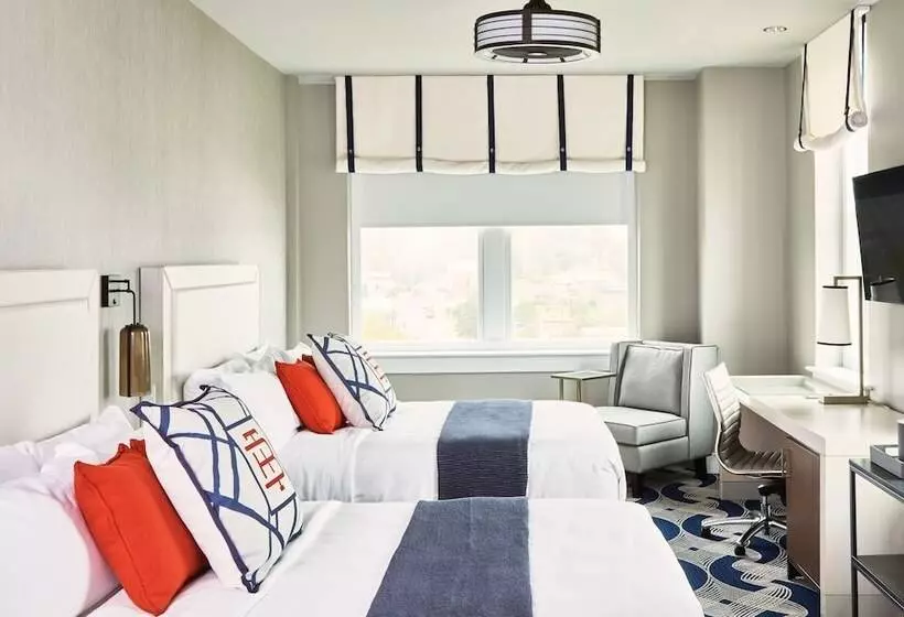 ホテル The Bristol