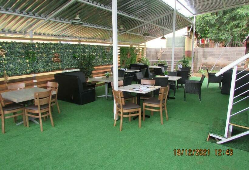 پانسیون Aloes Lodge