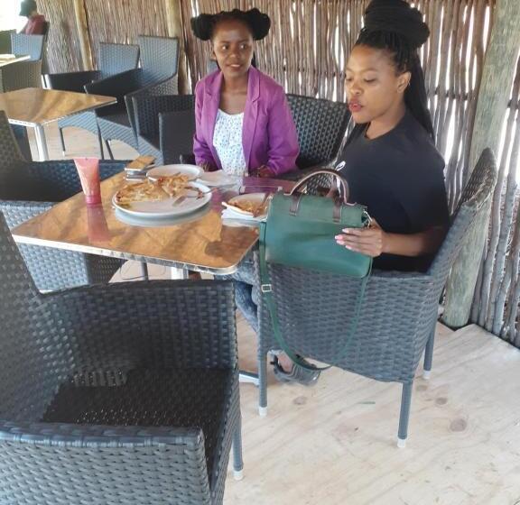 پانسیون Aloes Lodge