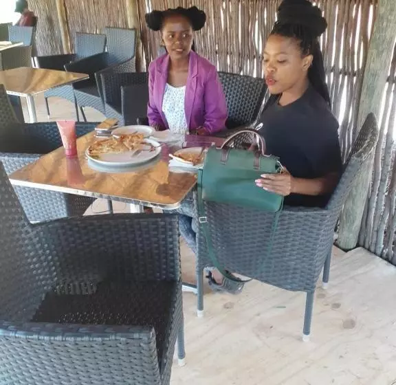 پانسیون Aloes Lodge