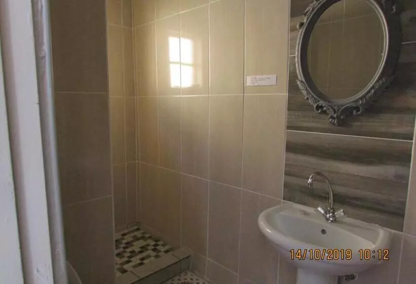 پانسیون Aloes Lodge