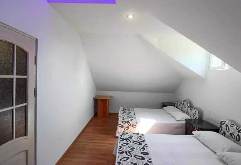 پانسیون Garnim Guest House