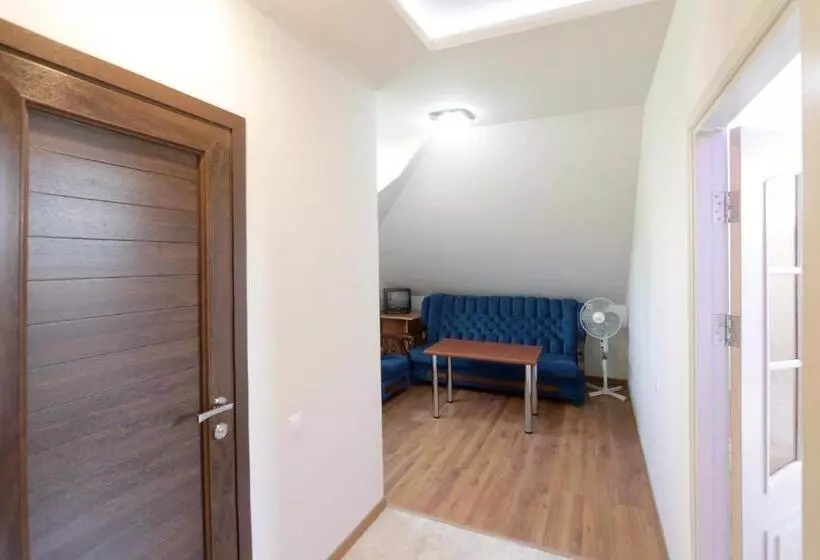 پانسیون Garnim Guest House