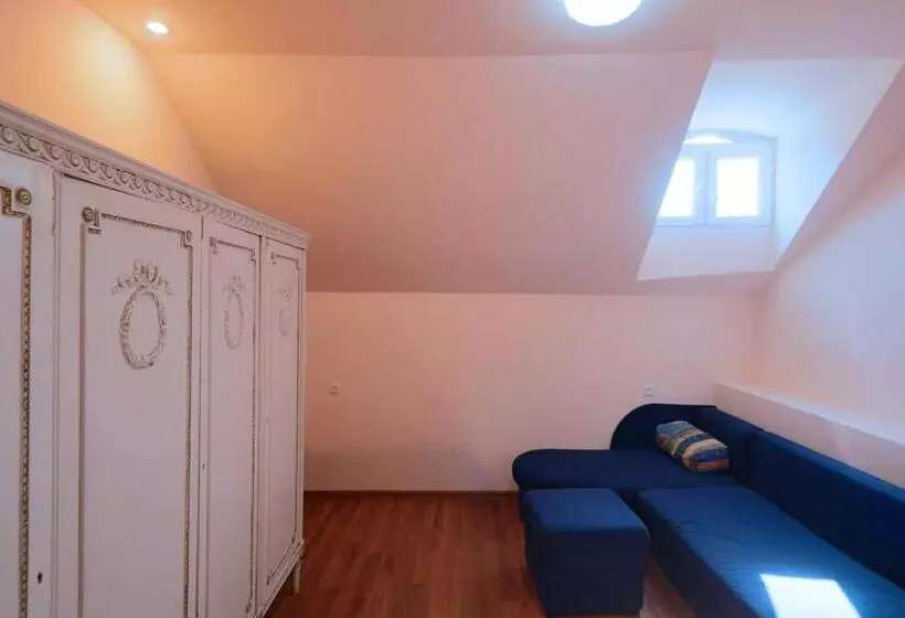 پانسیون Garnim Guest House