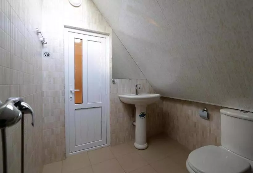 پانسیون Garnim Guest House