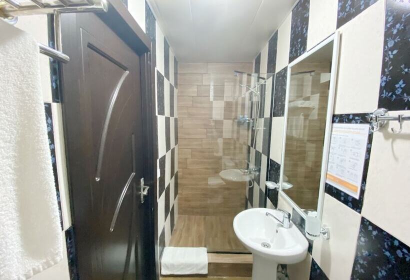 پانسیون Orange Kutaisi