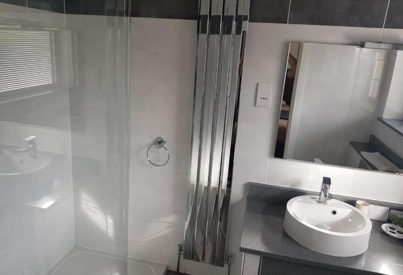 ベッドアンドブレックファースト The Marquis Inn