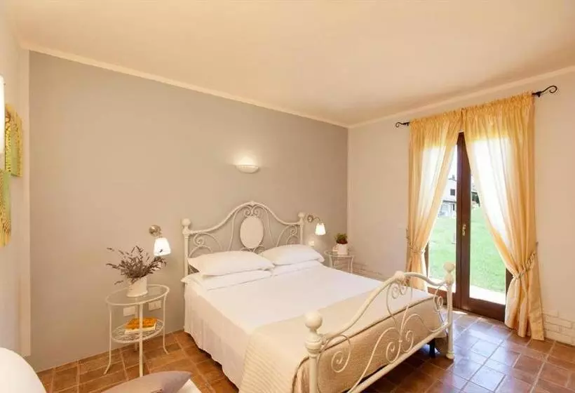 هتل Il Casale Degli Olivi