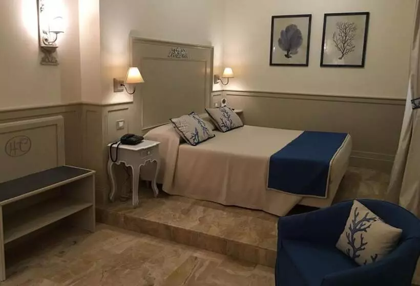 ホテル La Colonnina