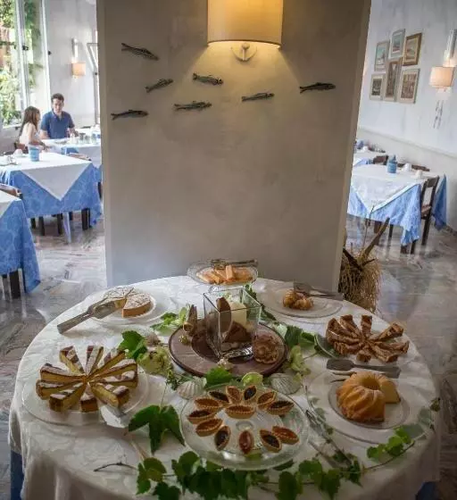 ホテル La Colonnina