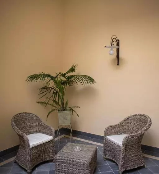 ホテル La Colonnina