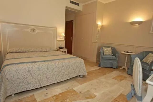 ホテル La Colonnina