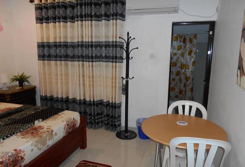 بنسيون Nadee Villa 7