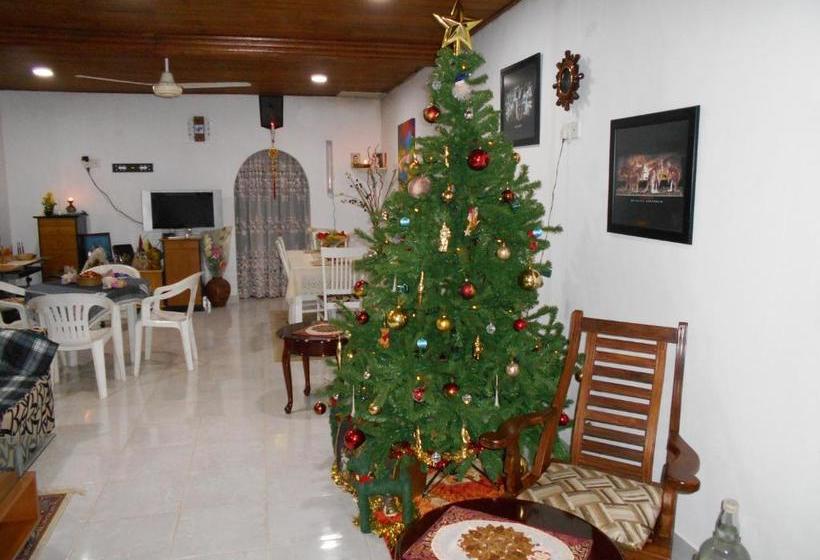 بنسيون Nadee Villa 7