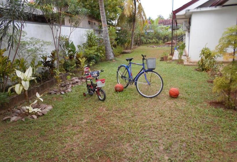 بنسيون Nadee Villa 7