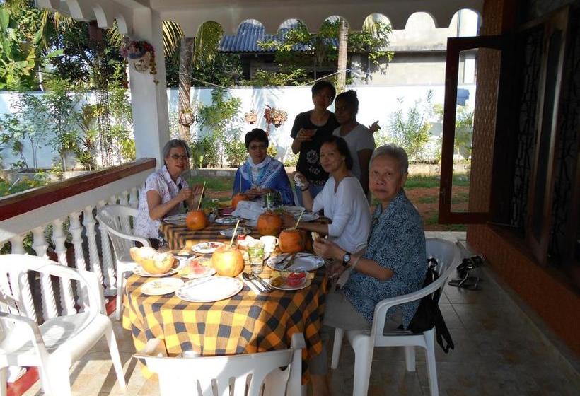 بنسيون Nadee Villa 7