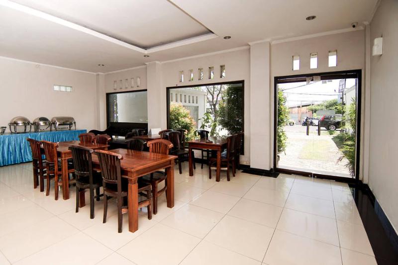 Pansiyon Reddoorz Plus Near Ubung Terminal Denpasar