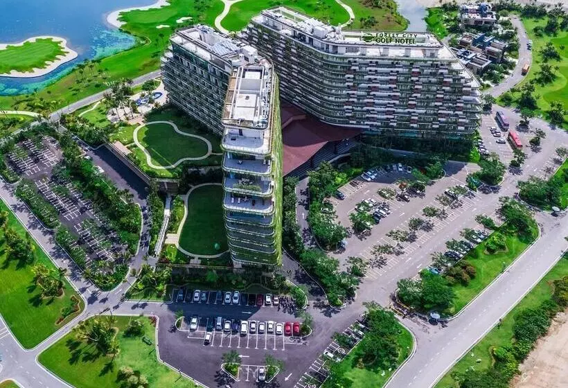 リゾートホテル Forest City Golf