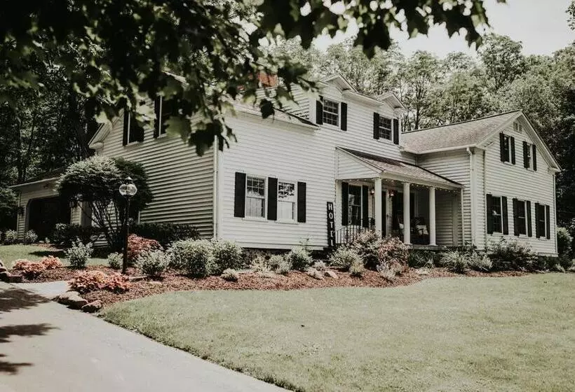 Retkeilymaja The Bond 1835