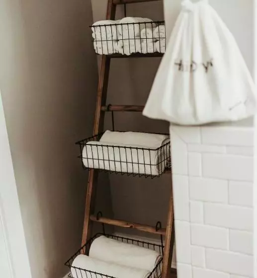 Retkeilymaja The Bond 1835