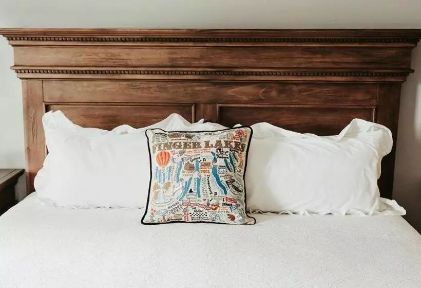 Retkeilymaja The Bond 1835