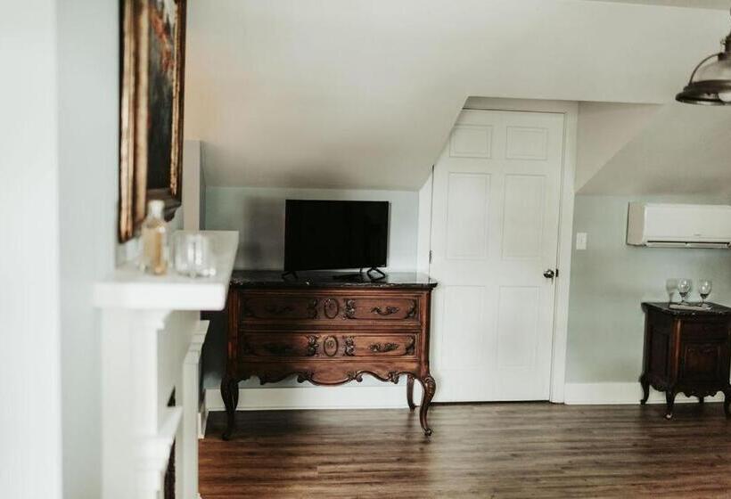 הוסטל The Bond 1835