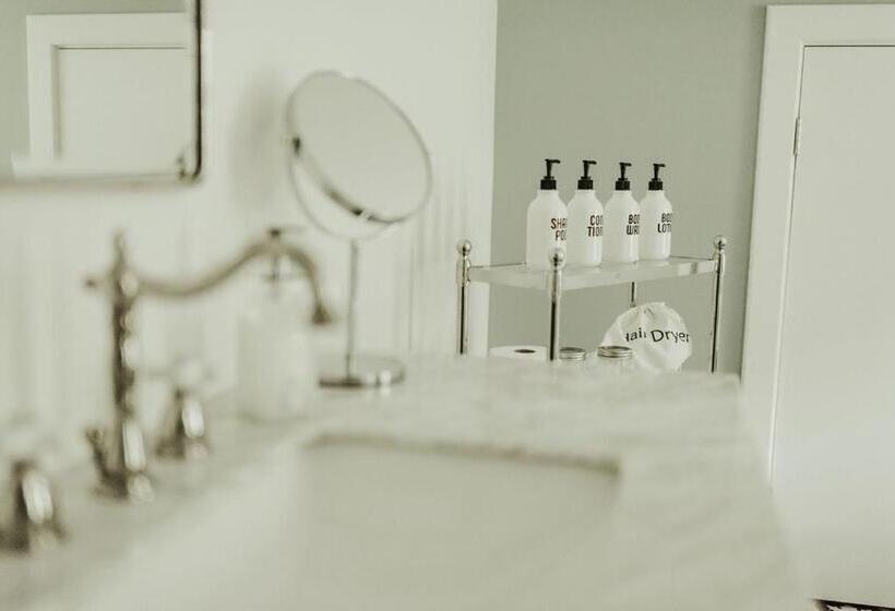 הוסטל The Bond 1835