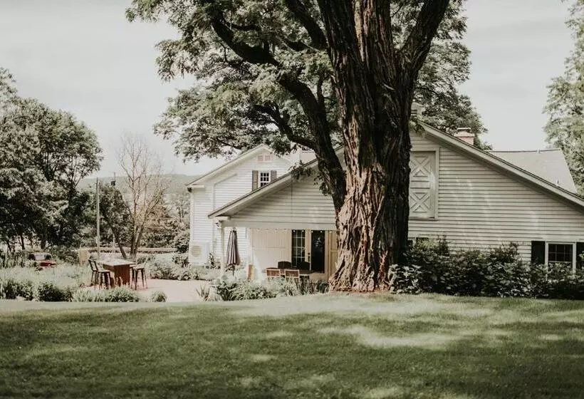 Retkeilymaja The Bond 1835