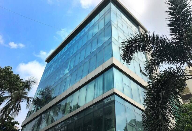 پانسیون Astropods Airport, Mumbai