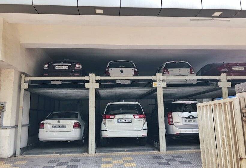 پانسیون Astropods Airport, Mumbai