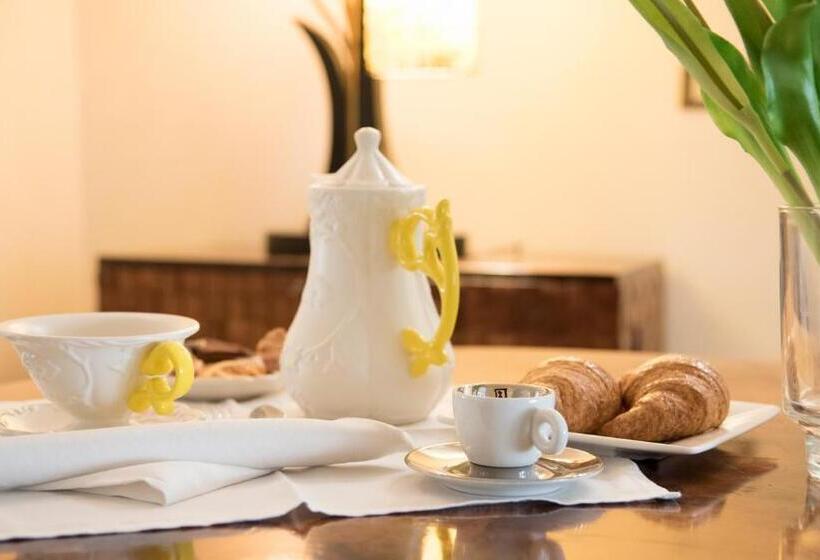 B&b Villa Dei Calchi Suite Room Di Charme