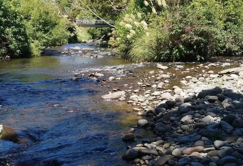 Bed and Breakfast Two Rivers Ohakune