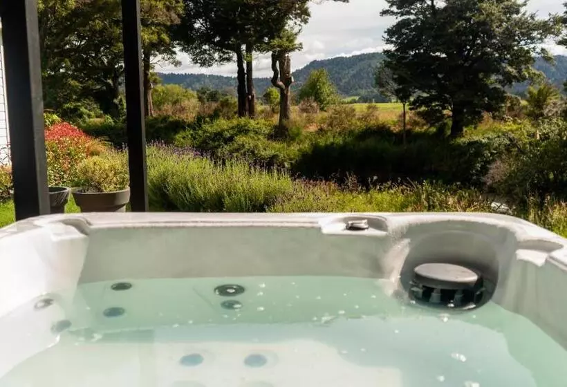 Bed and Breakfast Two Rivers Ohakune