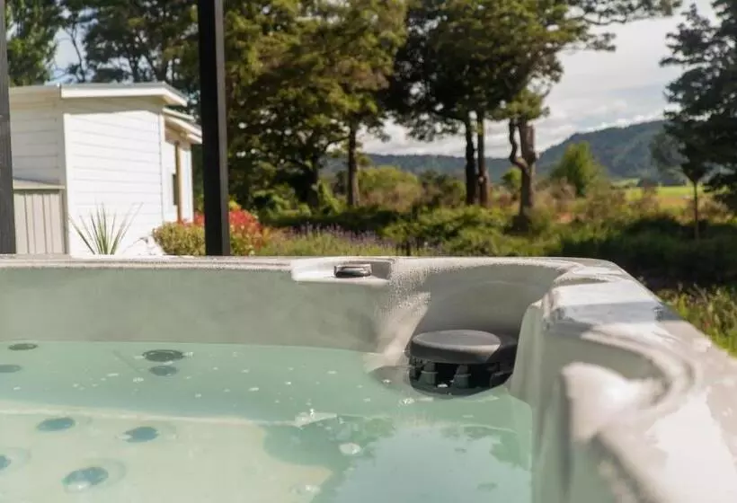 Bed and Breakfast Two Rivers Ohakune