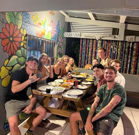 پانسیون Pura Vida Hostel