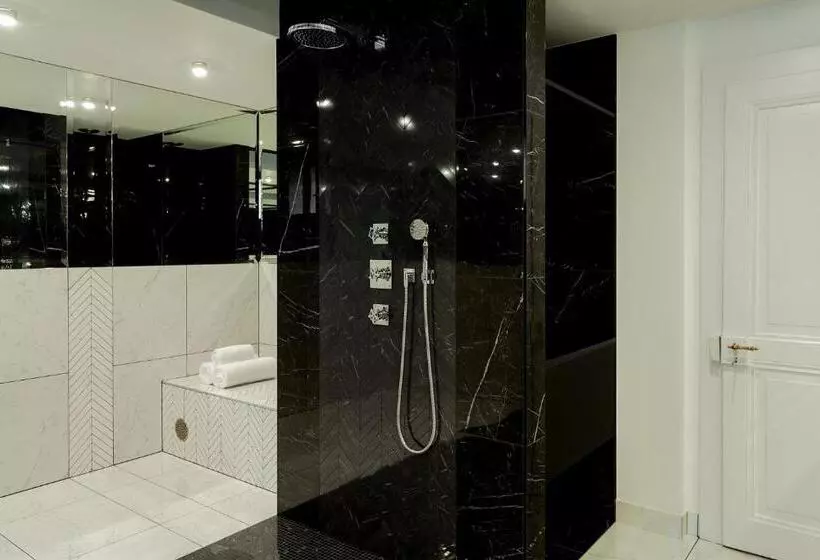 ペンション Villa Camoufle